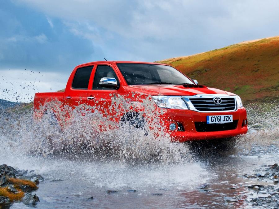  Toyota Hilux Double Cab 2011 года  (UK) (фото 5 из 30)